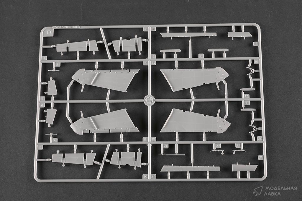 Сборная модель A-6E Intruder в масштабе 1:72 Trumpeter Сборная модель A-6E Intruder Trumpeter