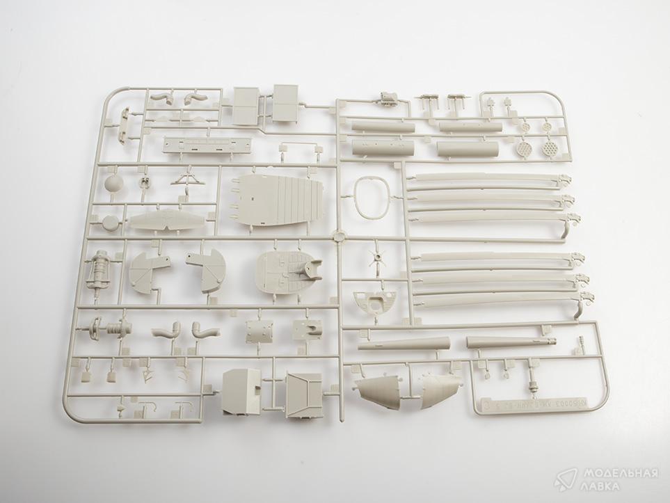 Сборная модель AH-6M/MH-6M Little Bird в масштабе 1:35 Kitty Hawk Сборная модель AH-6M/MH-6M Little Bird Kitty Hawk