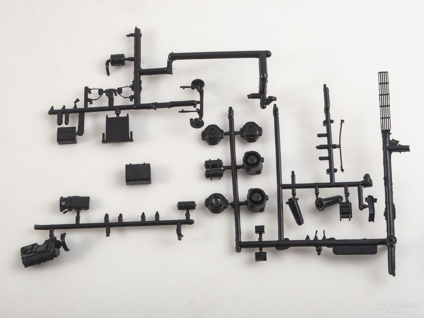 Сборная модель автоцистерна SKODA 110.850 SA8 AVD Models