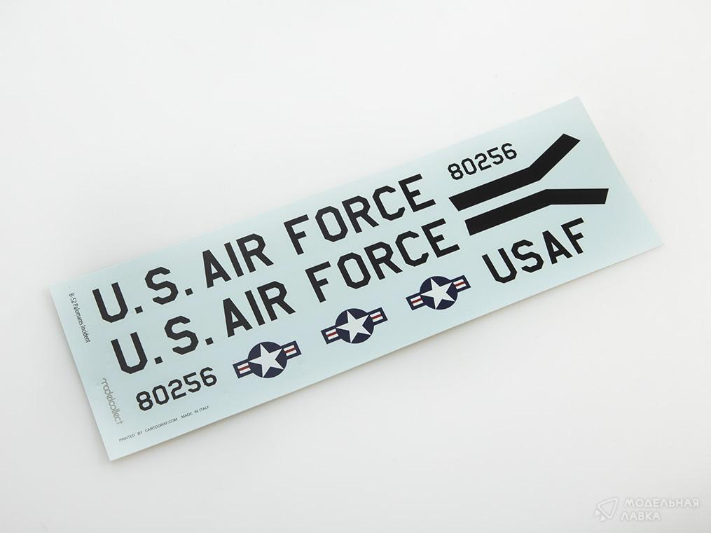Сборная модель B-52G Early Type U.S.A.F Stratofortress Strategic Bomber в масштабе 1:72 Modelcollect Сборная модель B-52G Early Type U.S.A.F Stratofortress Strategic Bomber Modelcollect