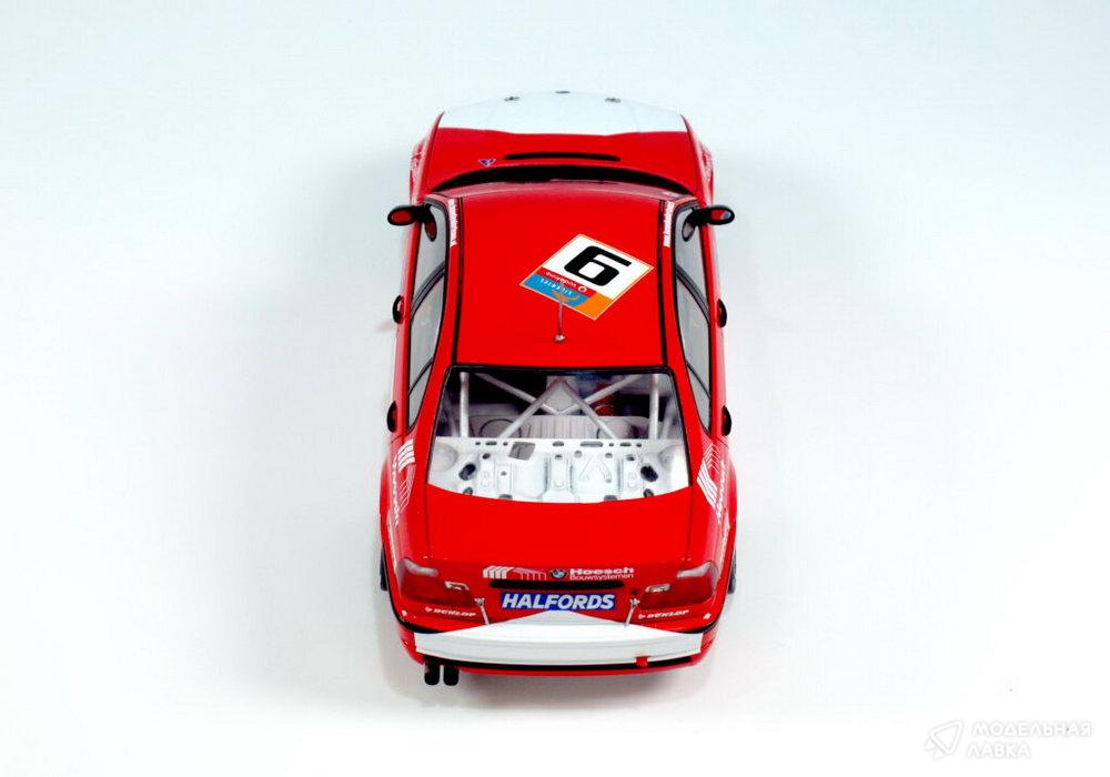 Сборная модель BMW 320i E46 в масштабе 1:24 NuNu Сборная модель BMW 320i E46 NuNu