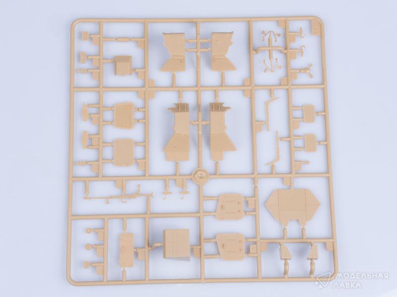 Сборная модель бронеавтомобиль German Le.Pz.Sp.Wg Sd.Kfz.221 Leichter Panzerspahwagen-Early в масштабе 1:35 Hobby Boss Сборная модель бронеавтомобиль German Le.Pz.Sp.Wg Sd.Kfz.221 Leichter Panzerspahwagen-Early Hobby Boss