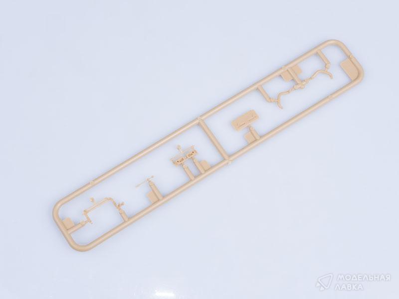 Сборная модель бронеавтомобиль German Le.Pz.Sp.Wg Sd.Kfz.221 Leichter Panzerspahwagen-Early в масштабе 1:35 Hobby Boss Сборная модель бронеавтомобиль German Le.Pz.Sp.Wg Sd.Kfz.221 Leichter Panzerspahwagen-Early Hobby Boss