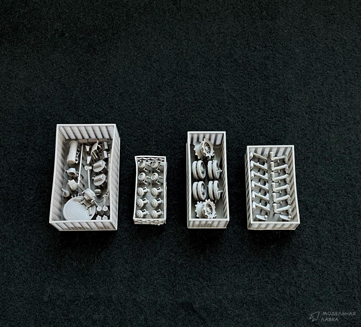 Сборная модель БТР-Д (Бронетранспортёр десантный) в масштабе 1:35 GE Models Сборная модель БТР-Д (Бронетранспортёр десантный) GE Models