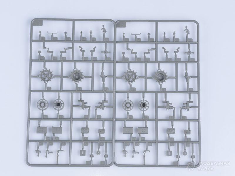 Сборная модель БТР IDF Achzarit APC - Early в масштабе 1:35 Hobby Boss Сборная модель БТР IDF Achzarit APC - Early Hobby Boss