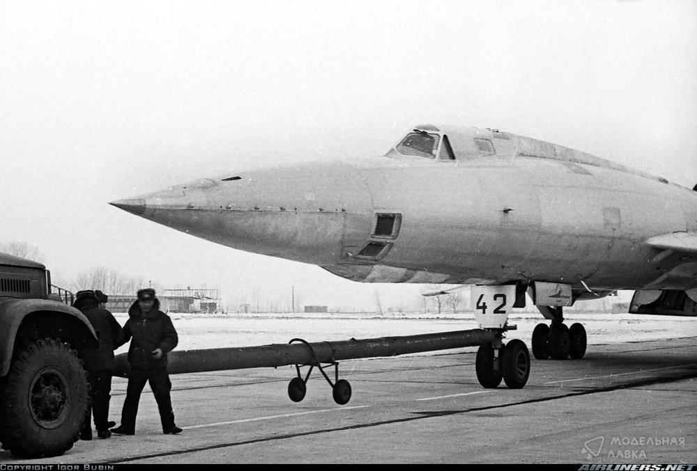 Буксировочное водило для Ту-22КД Amigo Models Буксировочное водило для Ту-22КД Amigo Models