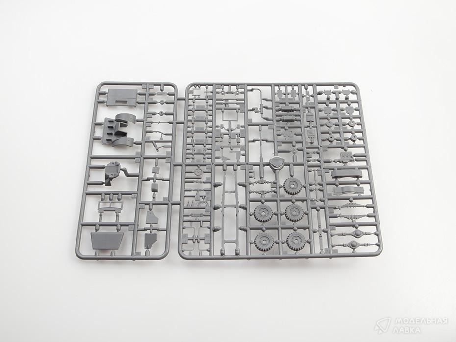 Сборная модель Chevrolet C15A No.11 Cab Personnel Lorry в масштабе 1:72 IBG Models Сборная модель Chevrolet C15A No.11 Cab Personnel Lorry IBG Models