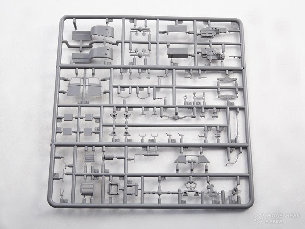 Сборная модель Diamond T 968A with asphalt tank в масштабе 1:72 IBG Models Сборная модель Diamond T 968A with asphalt tank IBG Models