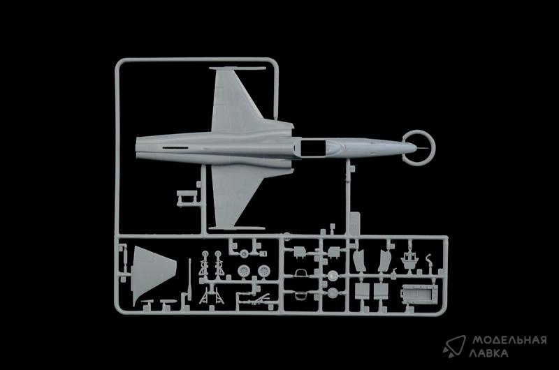 Сборная модель F-5E Swiss Air Force в масштабе 1:72 Italeri Сборная модель F-5E Swiss Air Force Italeri
