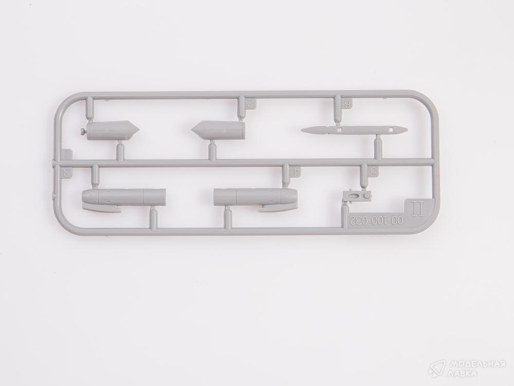 Сборная модель F/A-18C в масштабе 1:48 KINETIC Сборная модель F/A-18C KINETIC