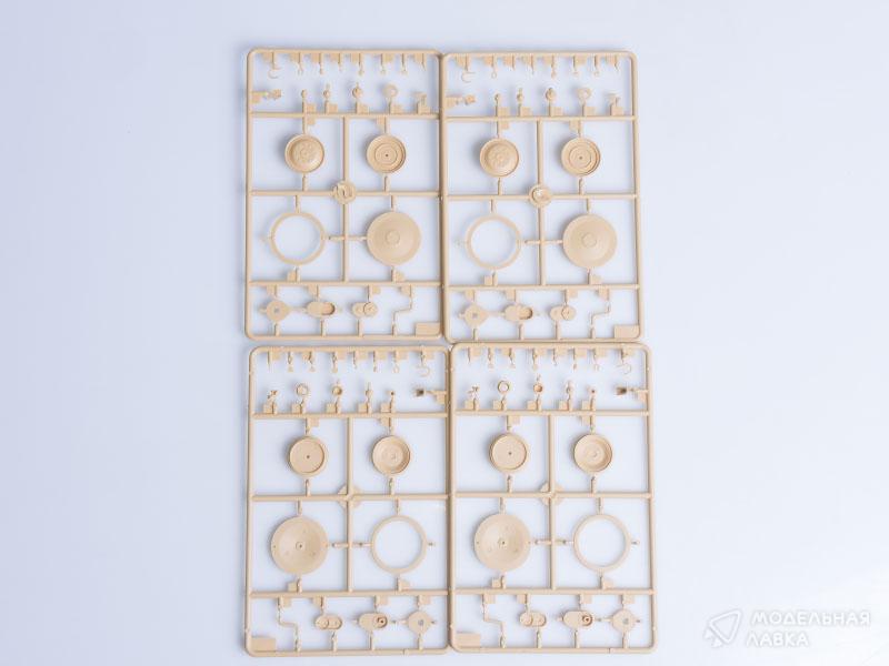 Сборная модель French EBR-11 Wheeled Reconnaissance Vehicle в масштабе 1:35 Hobby Boss Сборная модель French EBR-11 Wheeled Reconnaissance Vehicle Hobby Boss