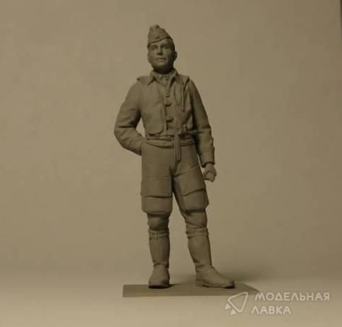 German Luftwaffe Pilots (1939-1945) (3 figures) ICM German Luftwaffe Pilots (1939-1945) (3 figures) ICM