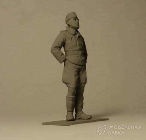German Luftwaffe Pilots (1939-1945) (3 figures) ICM German Luftwaffe Pilots (1939-1945) (3 figures) ICM