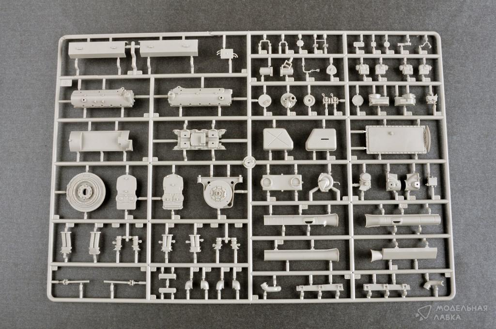 Сборная модель German Sd.Kfz 173 Jagdpanther Early Version в масштабе 1:16 Trumpeter Сборная модель German Sd.Kfz 173 Jagdpanther Early Version Trumpeter