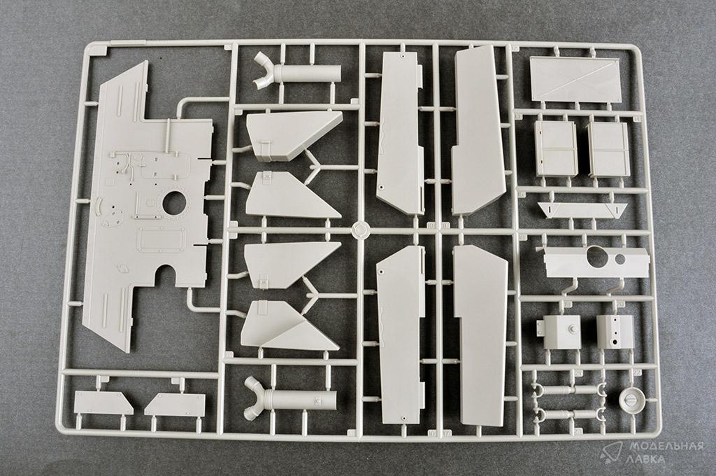 Сборная модель German Sd.Kfz 173 Jagdpanther Early Version в масштабе 1:16 Trumpeter Сборная модель German Sd.Kfz 173 Jagdpanther Early Version Trumpeter
