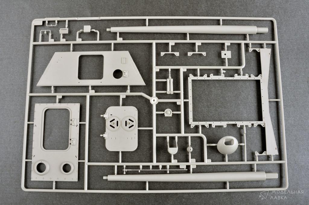 Сборная модель German Sd.Kfz 173 Jagdpanther Early Version в масштабе 1:16 Trumpeter Сборная модель German Sd.Kfz 173 Jagdpanther Early Version Trumpeter