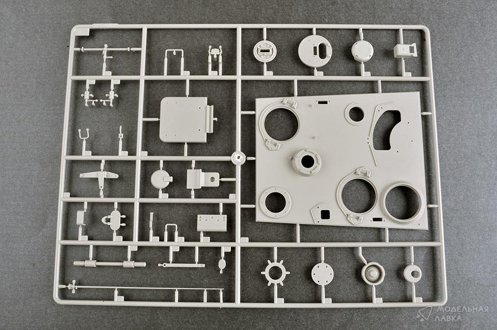 Сборная модель German Sd.Kfz 173 Jagdpanther Early Version в масштабе 1:16 Trumpeter Сборная модель German Sd.Kfz 173 Jagdpanther Early Version Trumpeter