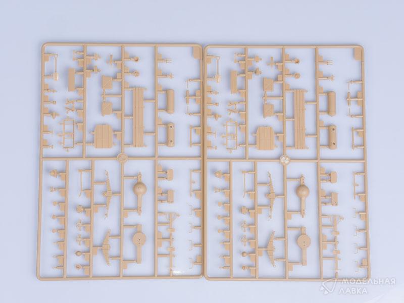 Сборная модель грузовик US White 666 Cargo (Hard Top) в масштабе 1:35 Hobby Boss Сборная модель грузовик US White 666 Cargo (Hard Top) Hobby Boss