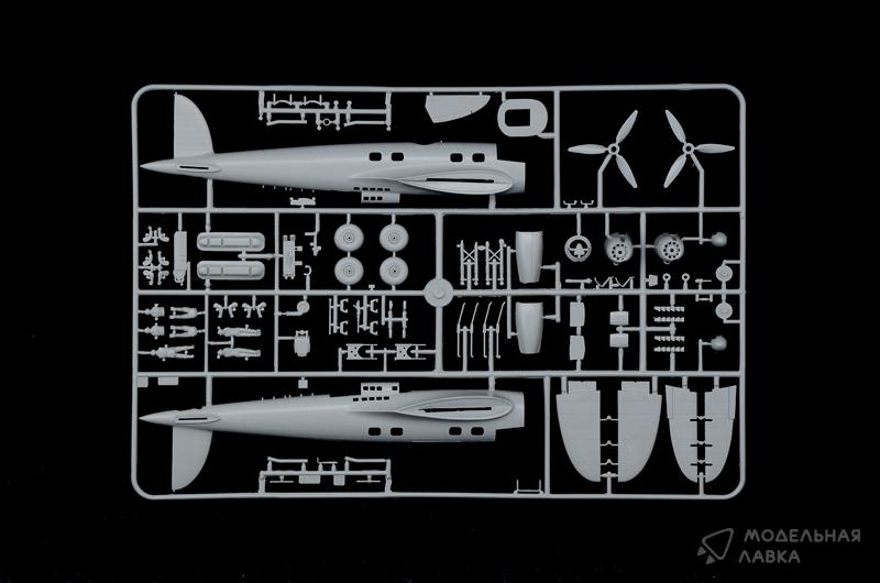 Сборная модель Heinkel He 111H в масштабе 1:72 Italeri Сборная модель Heinkel He 111H Italeri