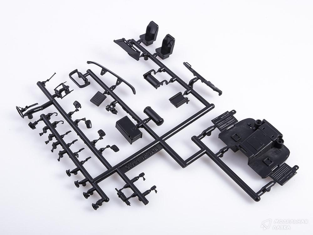 Сборная модель IFA W50LA самосвал в масштабе 1:43 AVD Models Сборная модель IFA W50LA самосвал AVD Models