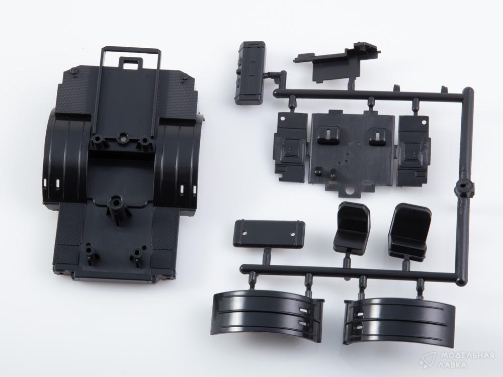 Сборная модель к-701 в масштабе 1:43 AVD Models Сборная модель к-701 AVD Models