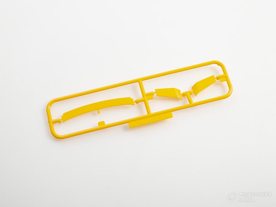 Сборная модель Keisuke Takahashi FD3S RX-7 Specification Volume 1 в масштабе 1:24 Aoshima Сборная модель Keisuke Takahashi FD3S RX-7 Specification Volume 1 Aoshima