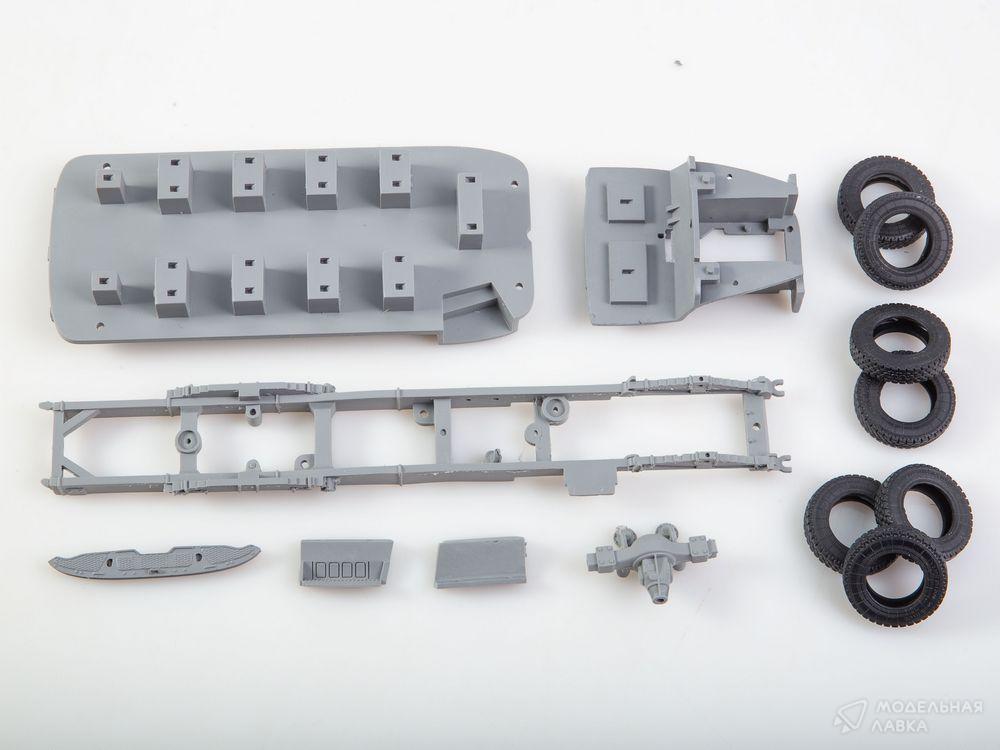 Сборная модель курганский автобус 4959 в масштабе 1:43 AVD Models Сборная модель курганский автобус 4959 AVD Models
