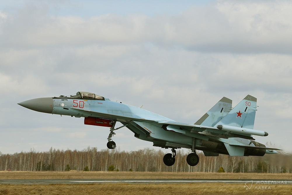 Л-265 "Хибины-М" (2шт.) /комплекс РЭБ/ для самолётов Су-35 1/48 Advanced Modeling Л-265 "Хибины-М" (2шт.) /комплекс РЭБ/ для самолётов Су-35 1/48 Advanced Modeling