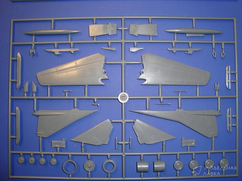 Сборная модель MiG-23MF в масштабе 1:72 Kovozavody Prostejov Сборная модель MiG-23MF Kovozavody Prostejov