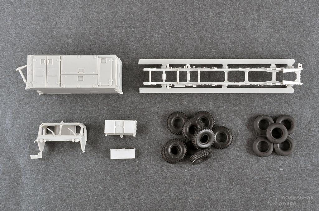 Сборная модель MPQ-53 C-Band Tracking Radar в масштабе 1:72 Trumpeter Сборная модель MPQ-53 C-Band Tracking Radar Trumpeter