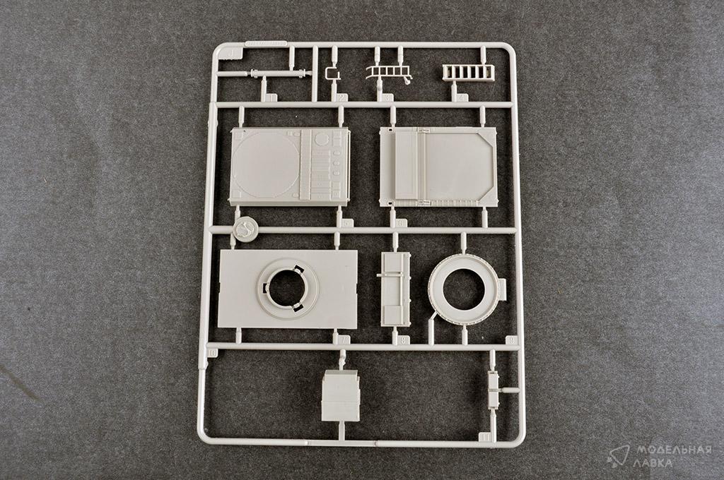 Сборная модель MPQ-53 C-Band Tracking Radar в масштабе 1:72 Trumpeter Сборная модель MPQ-53 C-Band Tracking Radar Trumpeter