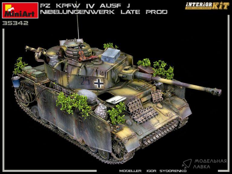 Сборная модель немецкий танк Pz.Kpfw.IV Ausf. J Nibelungenwerk (поздний) с интерьером. Январь-февраль 1945 г. в масштабе 1:35 MiniArt Сборная модель немецкий танк Pz.Kpfw.IV Ausf. J Nibelungenwerk (поздний) с интерьером. Январь-февраль 1945 г. MiniArt