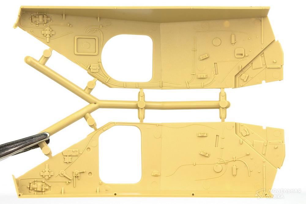 Сборная модель Panhard AML-90 Light Armoured Car в масштабе 1:35 TIGER MODEL Сборная модель Panhard AML-90 Light Armoured Car TIGER MODEL