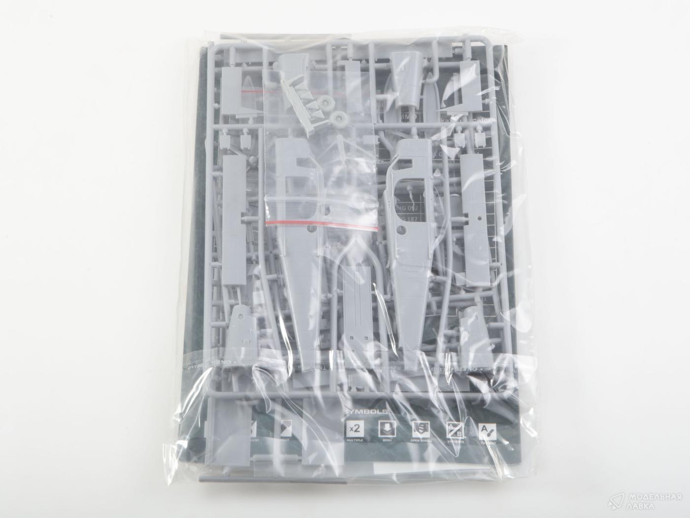 Сборная модель Pilatus PC-6 Turbo Porter (товар без коробоки) в масштабе 1:72 Dora Wings Сборная модель Pilatus PC-6 Turbo Porter (товар без коробоки) Dora Wings