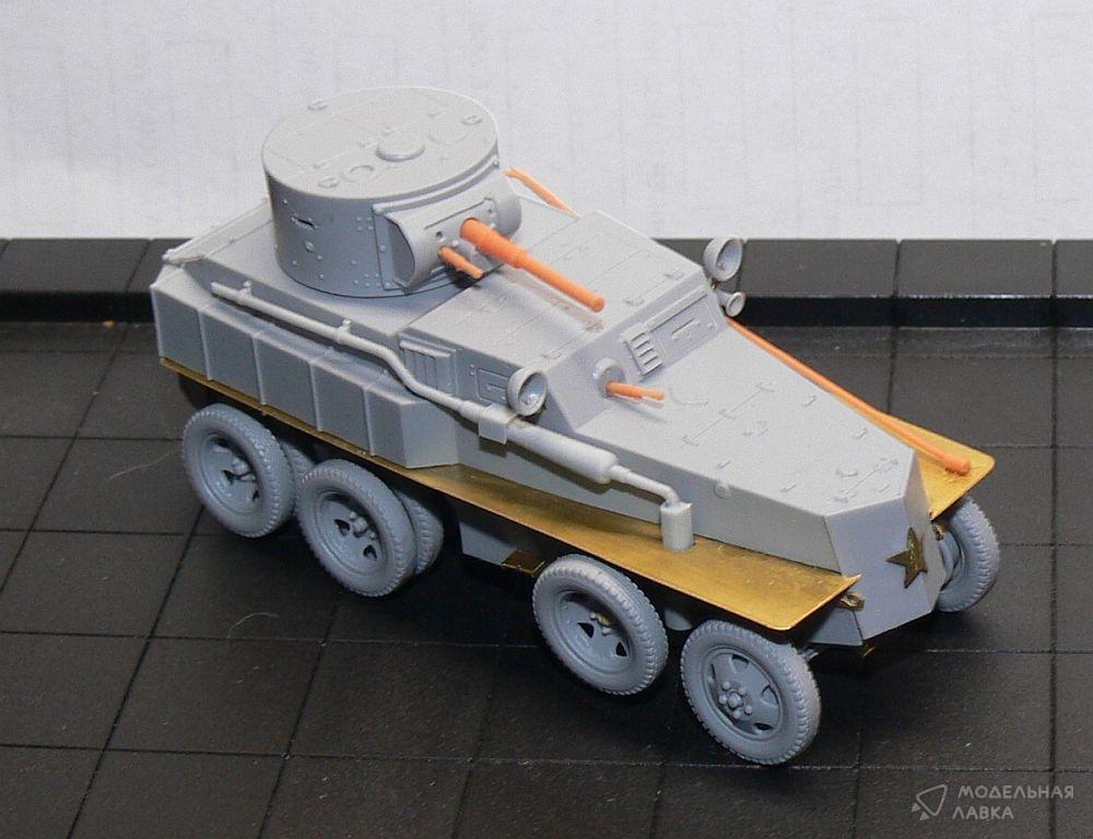 Сборная модель плавающий бронеавтомобиль ПБ-4 Lancer