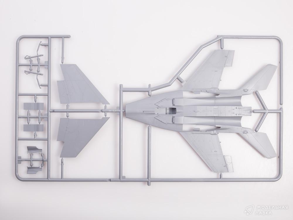 Сборная модель российский истребитель МиГ-29 (9-13) в масштабе 1:72 Звезда Сборная модель российский истребитель МиГ-29 (9-13) Звезда