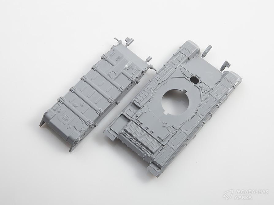 Сборная модель российский основной боевой танк Т-90 в масштабе 1:72 Звезда Сборная модель российский основной боевой танк Т-90 Звезда
