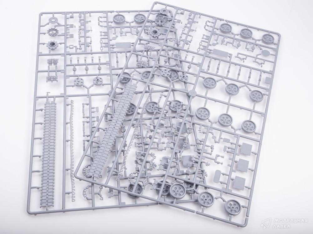 Сборная модель российский основной боевой танк Т-90 с клеем, кисточкой и красками. в масштабе 1:35 Звезда Сборная модель российский основной боевой танк Т-90 с клеем, кисточкой и красками. Звезда