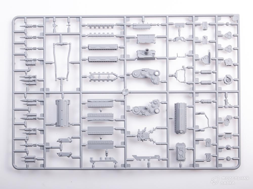 Сборная модель Russian MBT T-90A в масштабе 1:35 Amusing Hobby Сборная модель Russian MBT T-90A Amusing Hobby