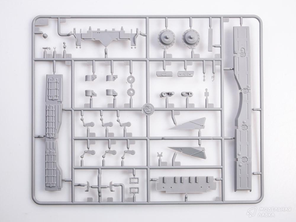 Сборная модель Russian T-90SA MBT в масштабе 1:35 Trumpeter Сборная модель Russian T-90SA MBT Trumpeter