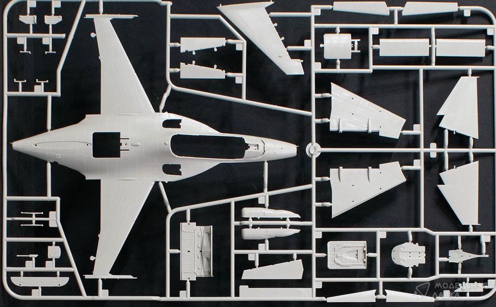 Сборная модель Russian Yak-130 в масштабе 1:48 Kitty Hawk Сборная модель Russian Yak-130 Kitty Hawk