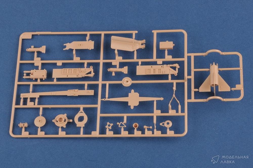 Сборная модель Sam-2 Missile with Launcher Cabin в масштабе 1:72 Hobby Boss Сборная модель Sam-2 Missile with Launcher Cabin Hobby Boss