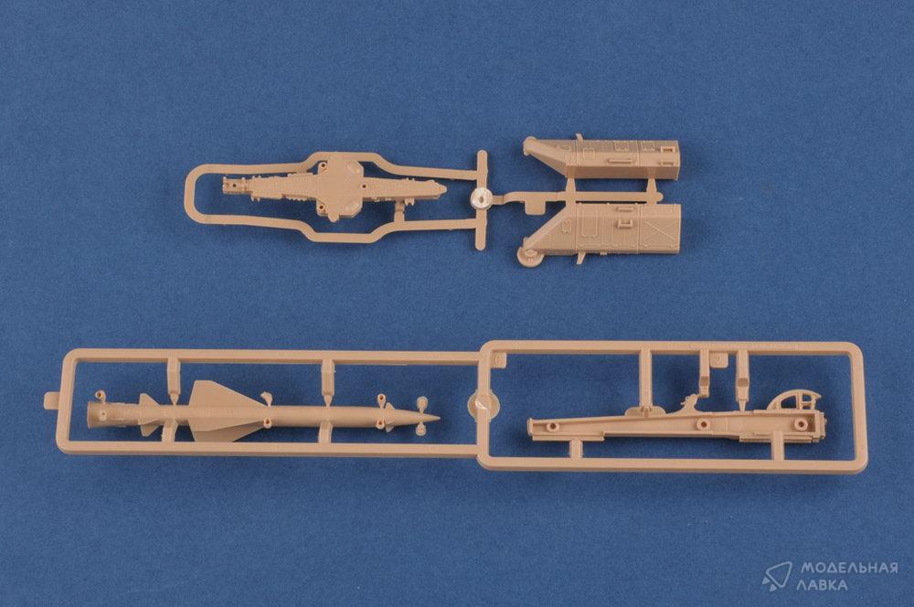 Сборная модель Sam-2 Missile with Launcher Cabin в масштабе 1:72 Hobby Boss Сборная модель Sam-2 Missile with Launcher Cabin Hobby Boss