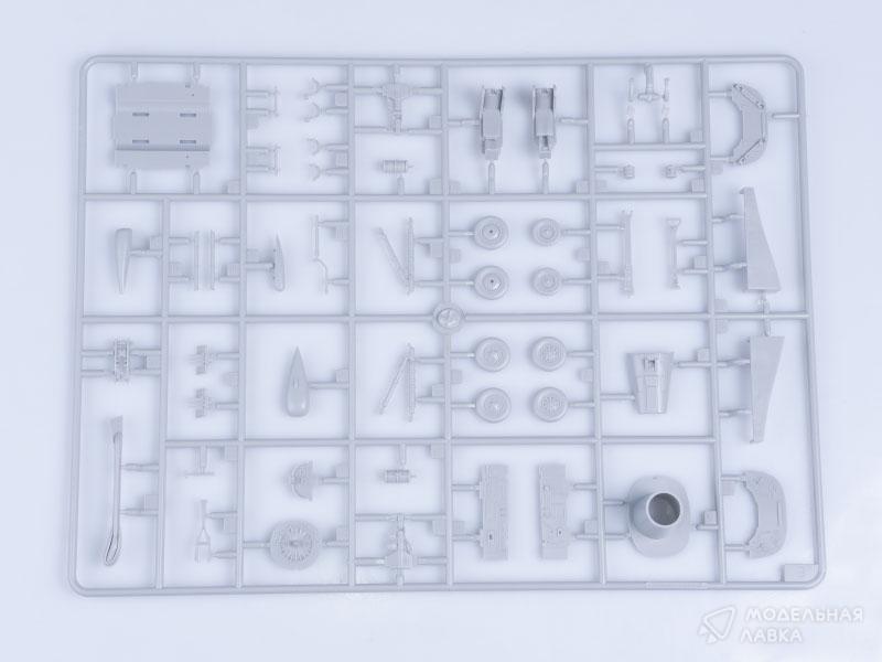 Сборная модель самолет A-7E Сorsair II в масштабе 1:48 Hobby Boss Сборная модель самолет A-7E Сorsair II Hobby Boss