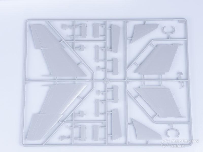 Сборная модель самолет A-7E Сorsair II в масштабе 1:48 Hobby Boss Сборная модель самолет A-7E Сorsair II Hobby Boss