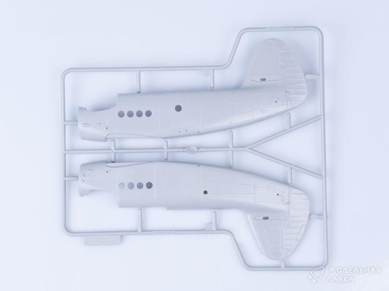 Сборная модель самолет Ан-2М на поплавках в масштабе 1:72 Trumpeter Сборная модель самолет Ан-2М на поплавках Trumpeter