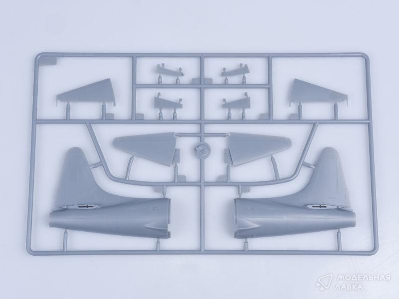 Сборная модель самолет F-80C Shooting Star fighter в масштабе 1:48 Hobby Boss Сборная модель самолет F-80C Shooting Star fighter Hobby Boss