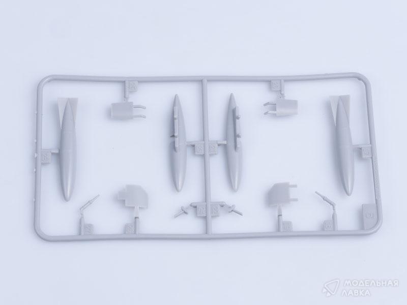 Сборная модель самолет F-86F-40"Sabre" в масштабе 1:72 Hobby Boss Сборная модель самолет F-86F-40"Sabre" Hobby Boss