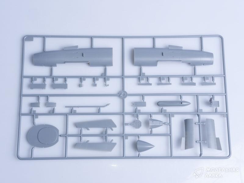 Сборная модель самолет F3H-2M Demon в масштабе 1:48 Hobby Boss Сборная модель самолет F3H-2M Demon Hobby Boss