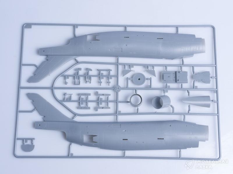 Сборная модель самолет F3H-2M Demon в масштабе 1:48 Hobby Boss Сборная модель самолет F3H-2M Demon Hobby Boss